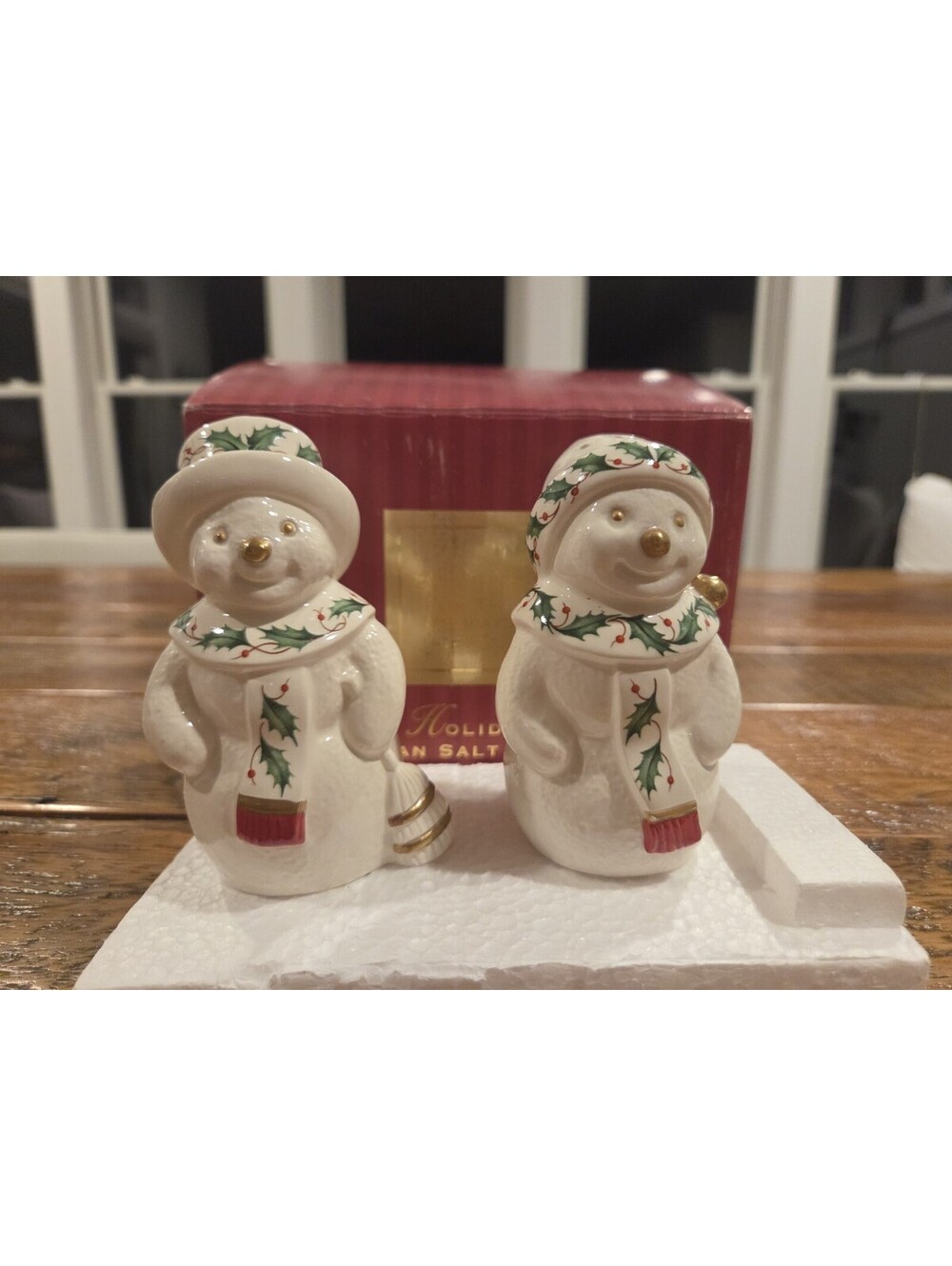 Lenox Snowmen Salt And Pepper Shakers 1998 Mr. Mrs. Claus Vintage